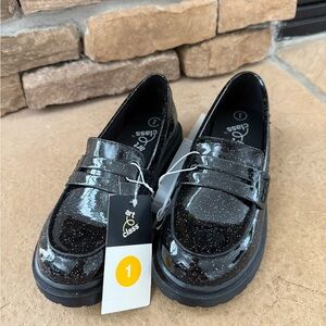Art Class Shiny Black Kids Dress Shoes